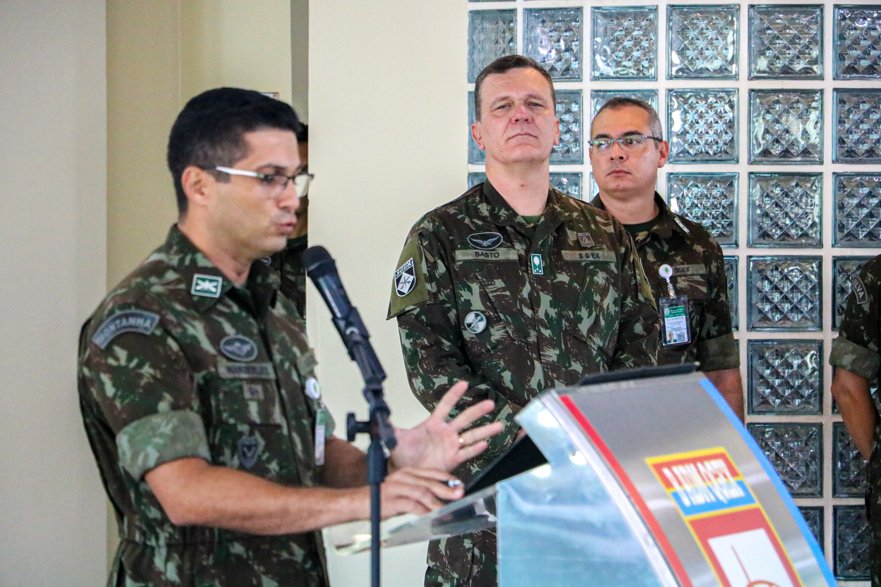 Exército Brasileiro 🇧🇷 on X: Quer saber mais sobre a jornada das mulheres  no Exército? No EBlog de hoje, o texto Comunicação e inspiração: a  valorização das jornadas das mulheres pioneiras une